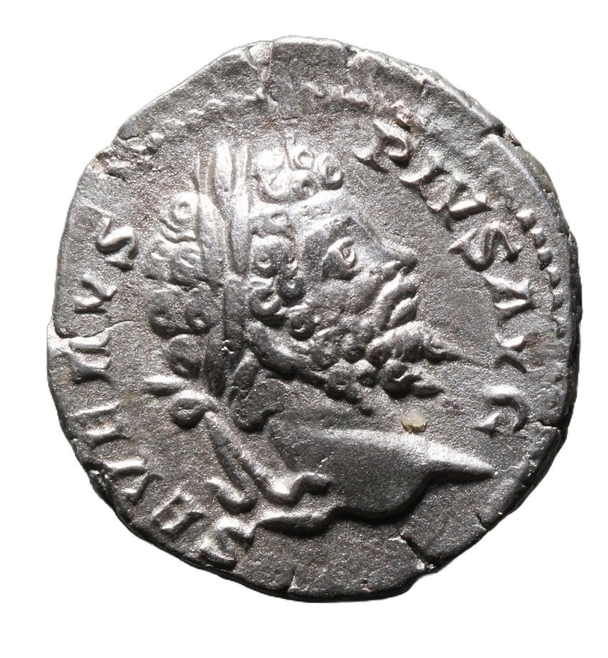 Septimius Severus (193-211 AD). Rome AR Denarius, Septimius Severus on horseback to left